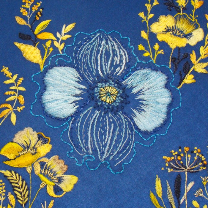 https://owl-crafts.com/image/cache/catalog/CREWEL KITS ALL/BeginnerCREWEL/beginner-crewelwork-design--blue-hour-700x700.jpg
